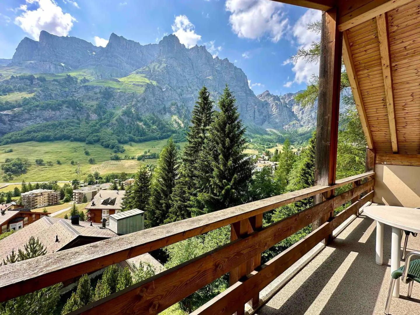 Haus Tarbey Appartement Leukerbad Buitenkant foto